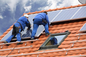 Eine Solaranlage spart Energie und ist umweltfreundlich.